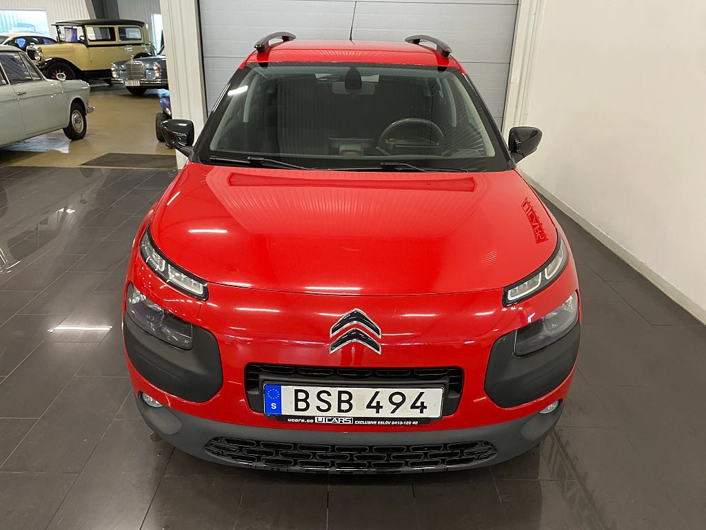 Vehicle Image 6