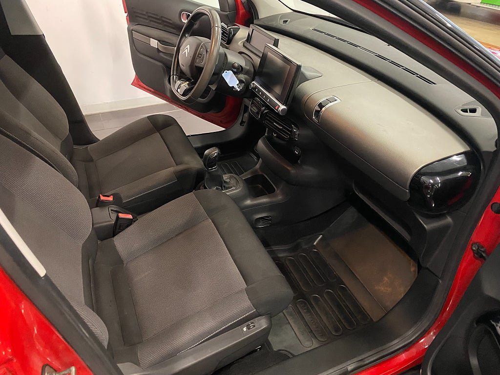 Vehicle Image 17