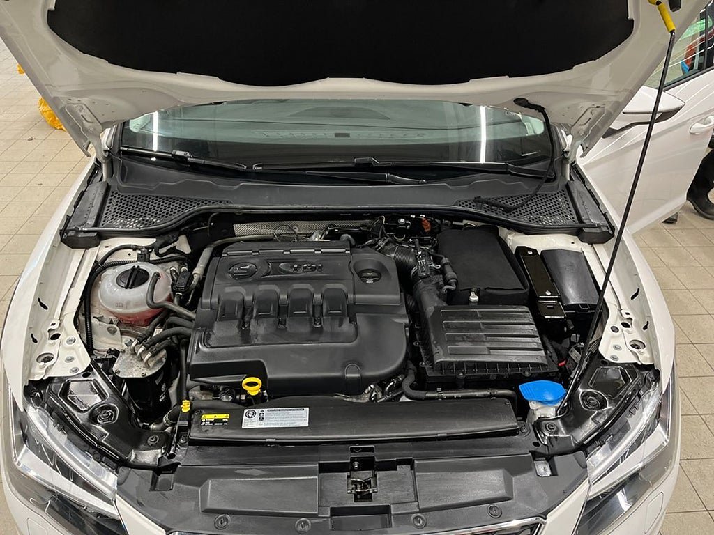 Vehicle Image 17