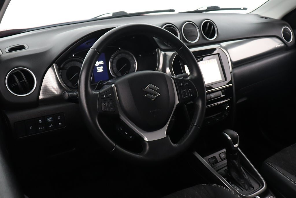 Vehicle Image 9