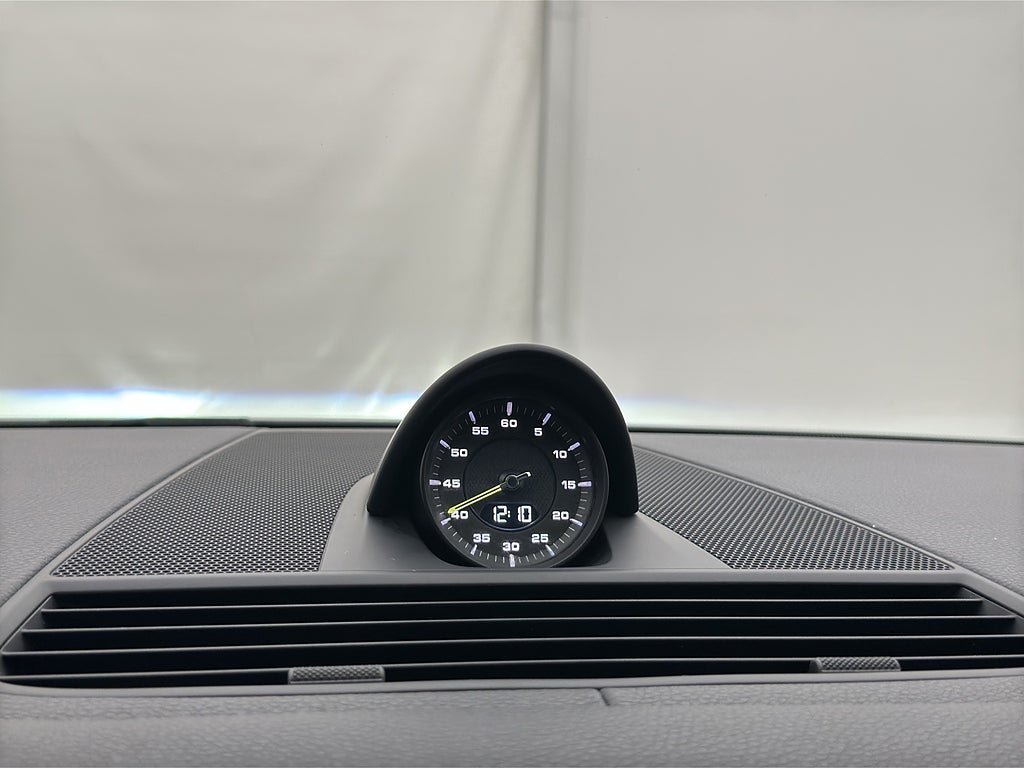 Vehicle Image 35