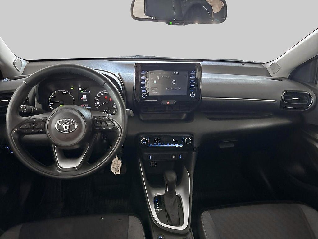 Vehicle Image 12