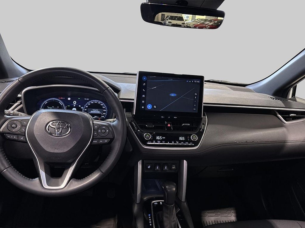 Vehicle Image 12