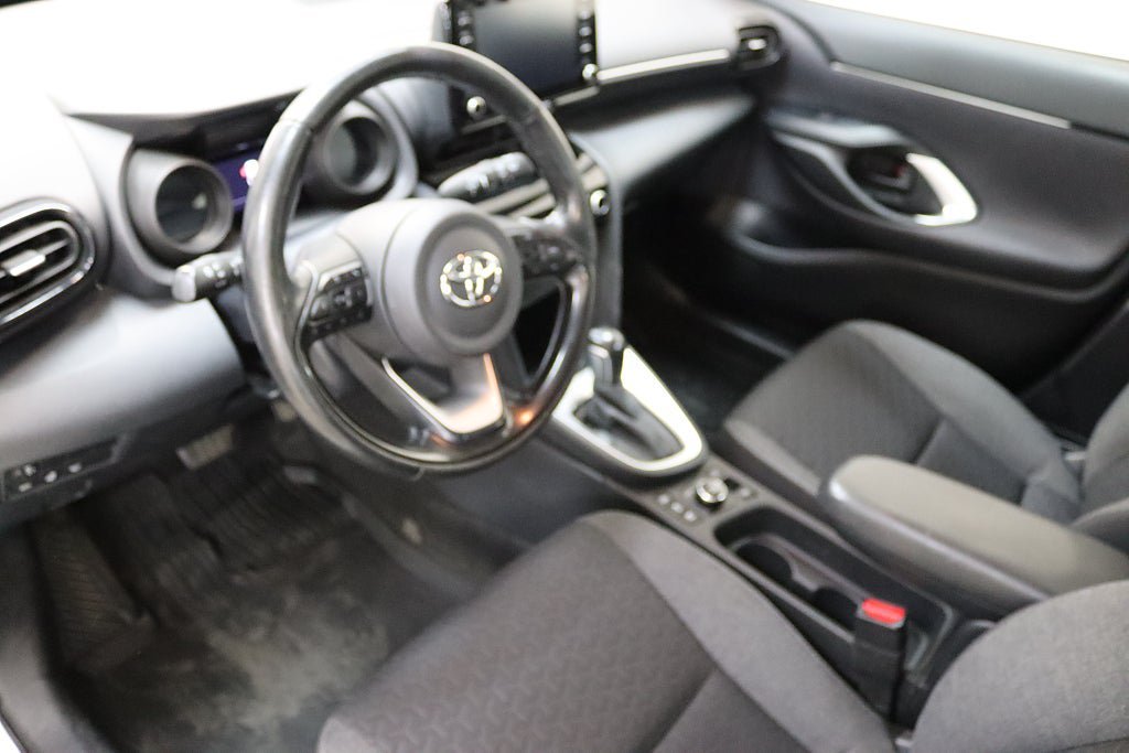 Vehicle Image 10