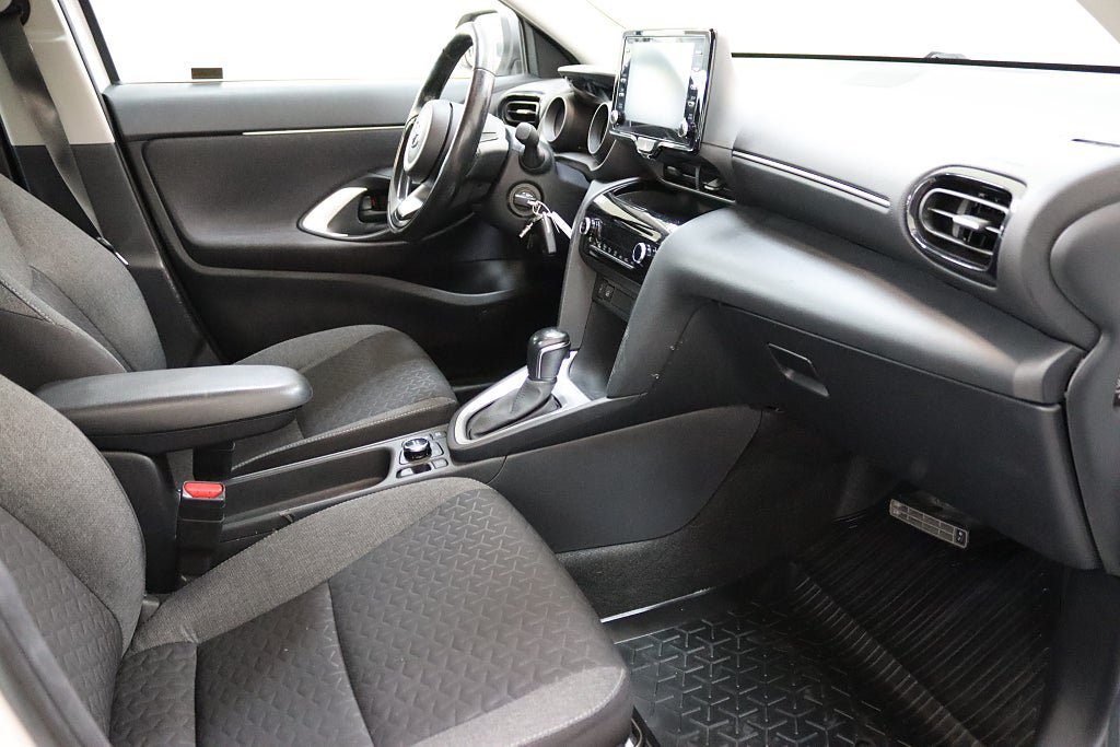 Vehicle Image 11