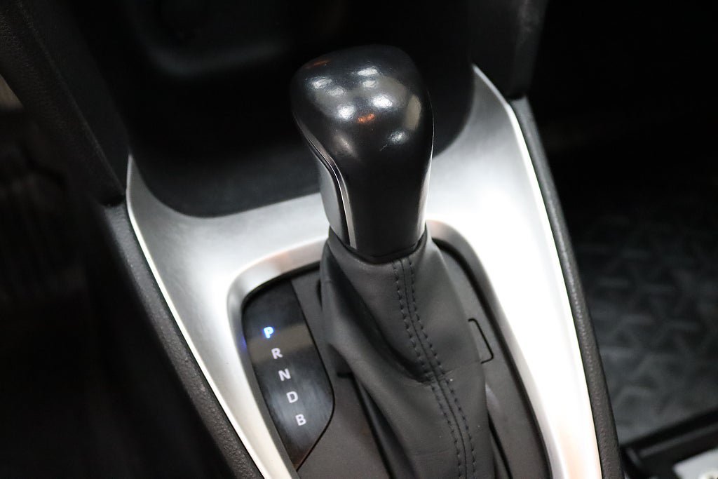 Vehicle Image 17