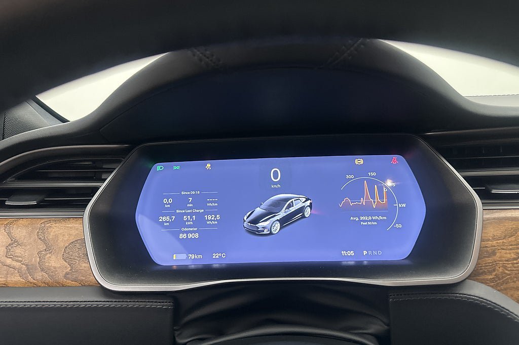 Vehicle Image 25