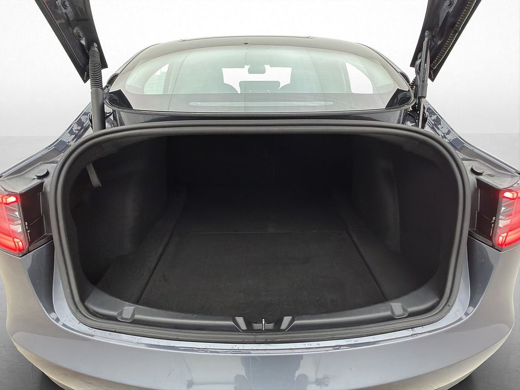 Vehicle Image 31