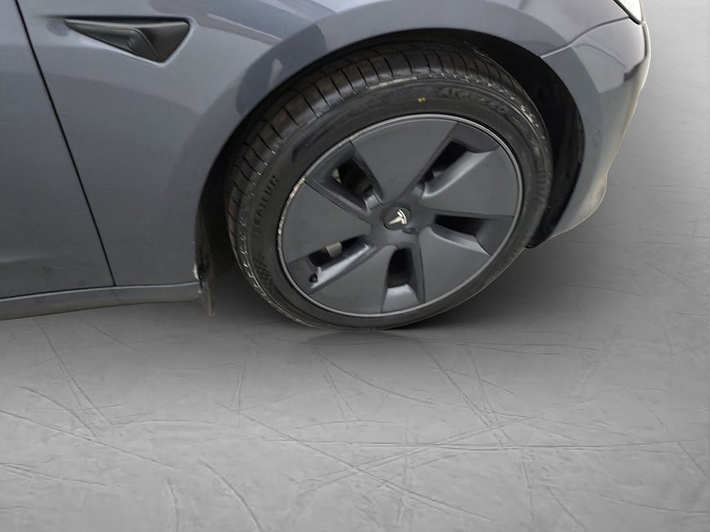 Vehicle Image 33