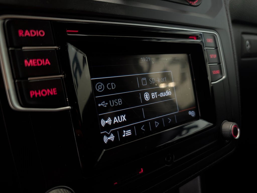 Vehicle Image 11