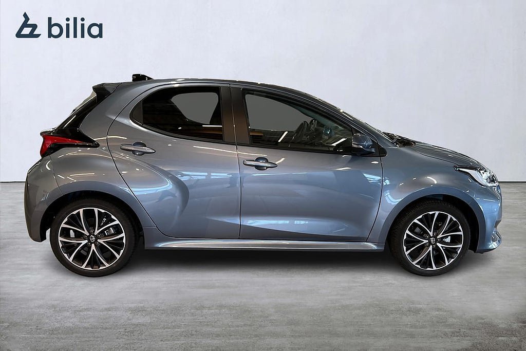 Vehicle Image 10