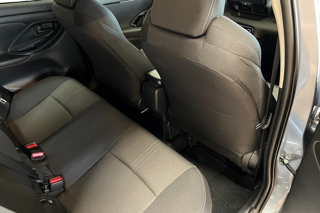 Vehicle Image 19