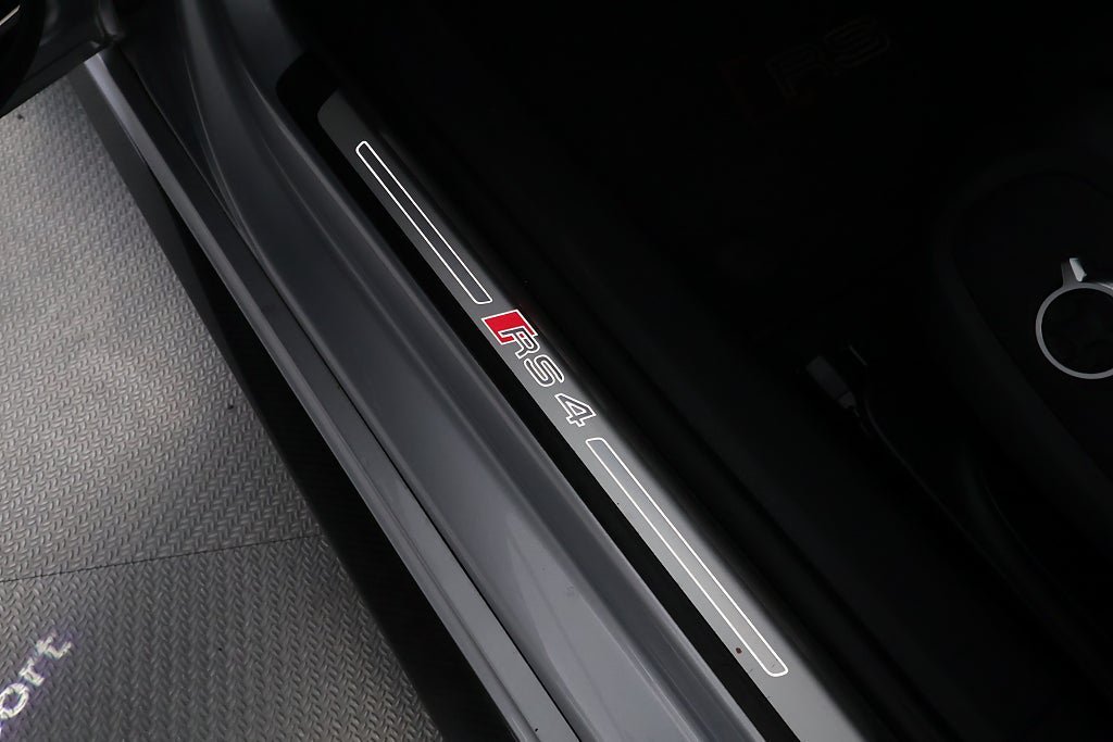 Vehicle Image 40
