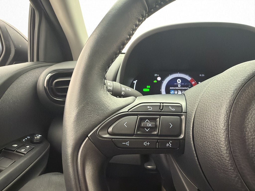 Vehicle Image 15
