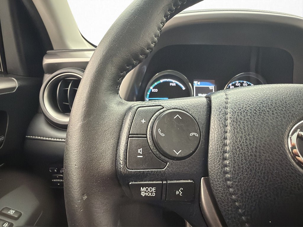 Vehicle Image 17