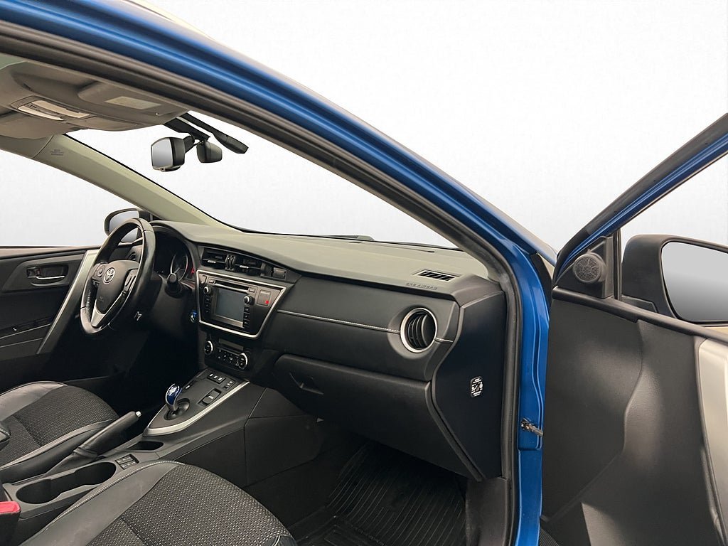 Vehicle Image 23