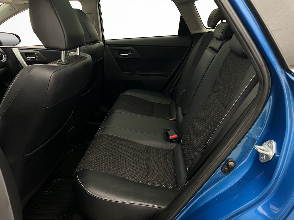 Vehicle Image 24