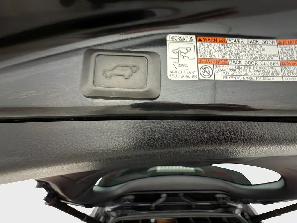 Vehicle Image 30