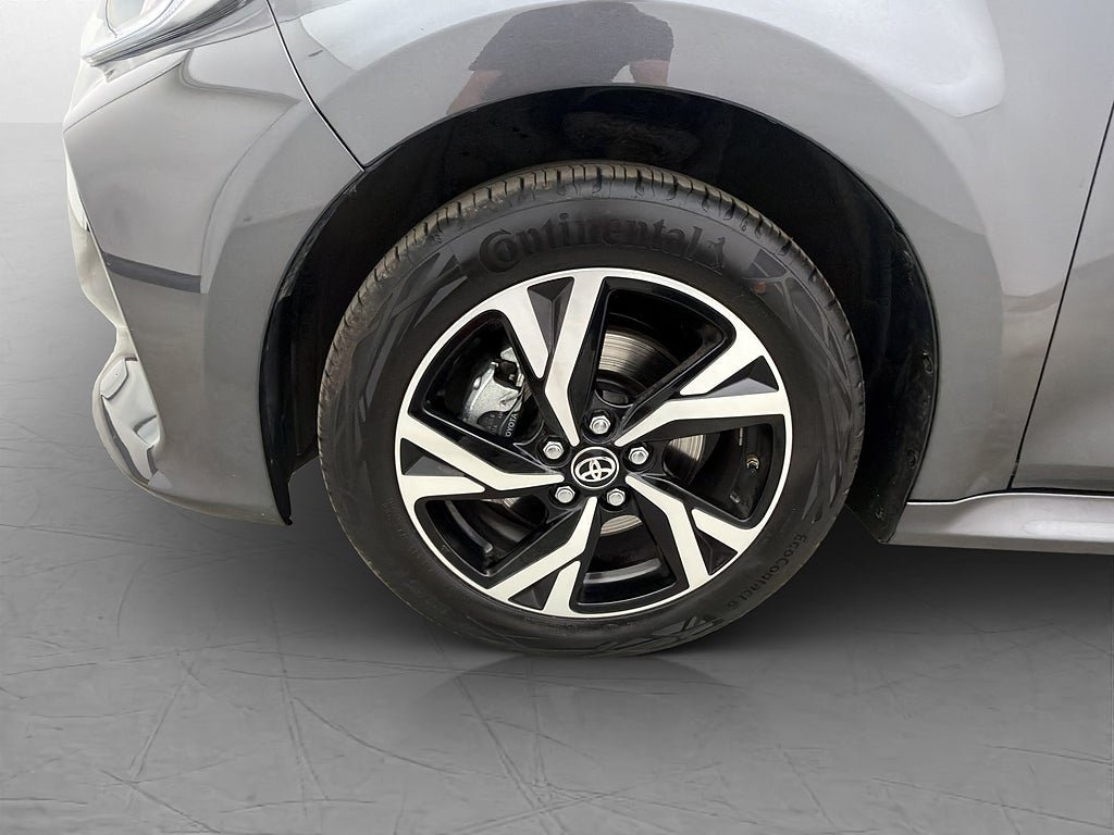 Vehicle Image 30