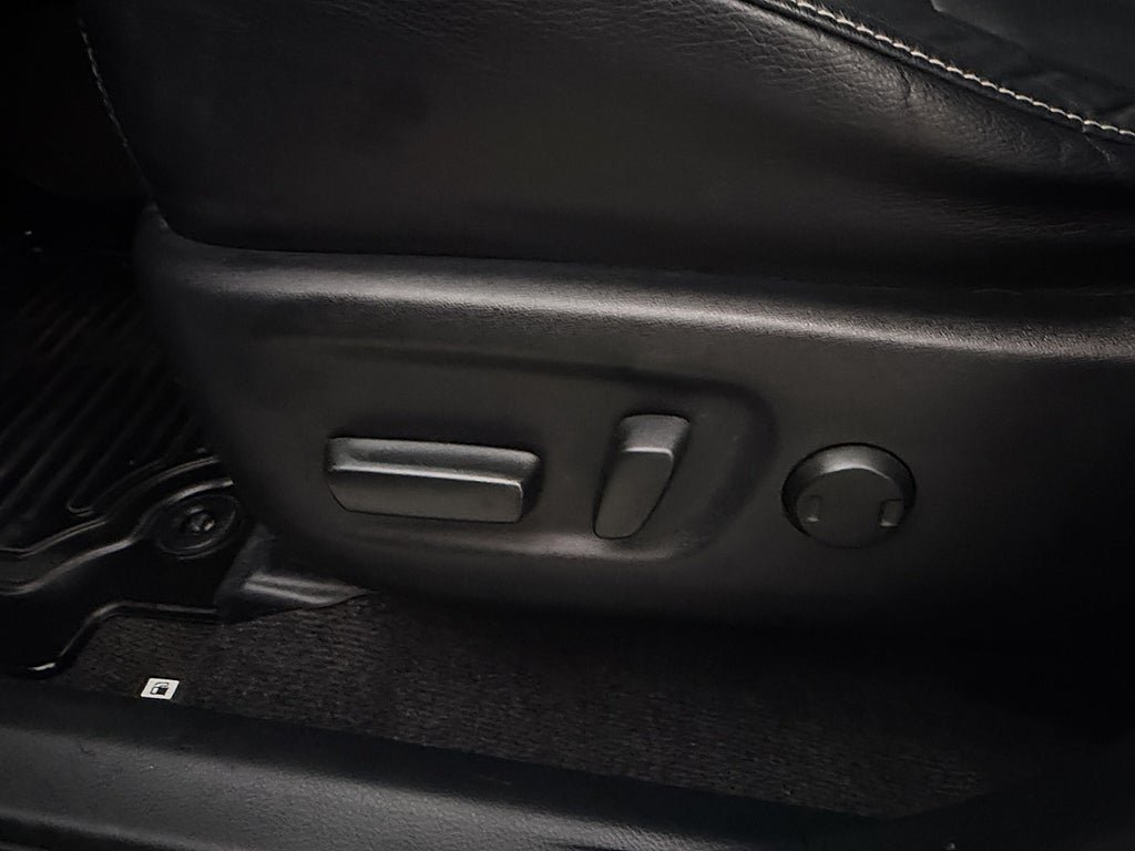 Vehicle Image 27