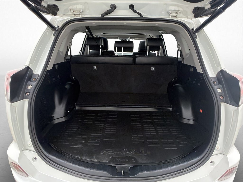 Vehicle Image 30