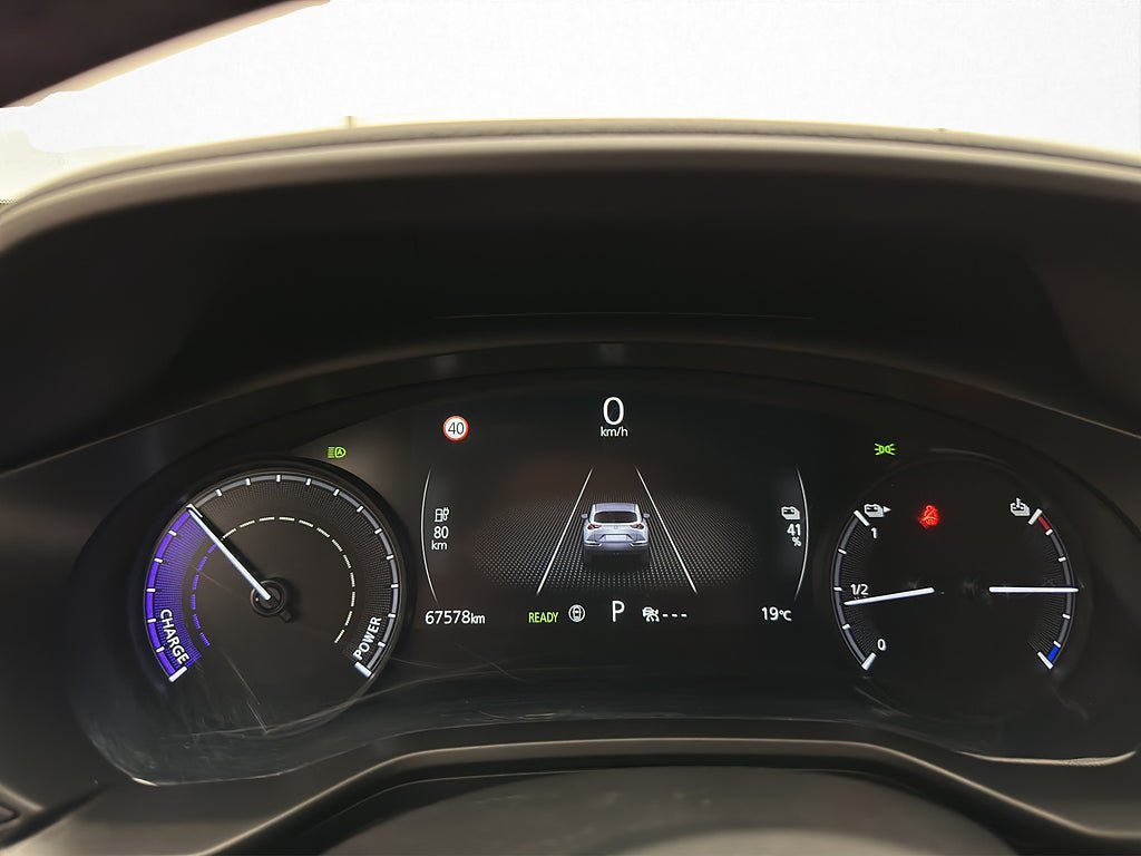 Vehicle Image 16