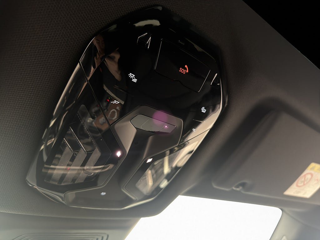 Vehicle Image 33