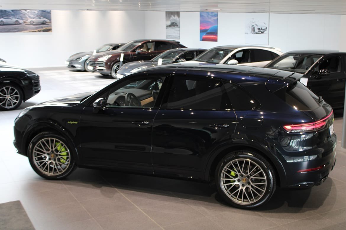 Vehicle Image 8