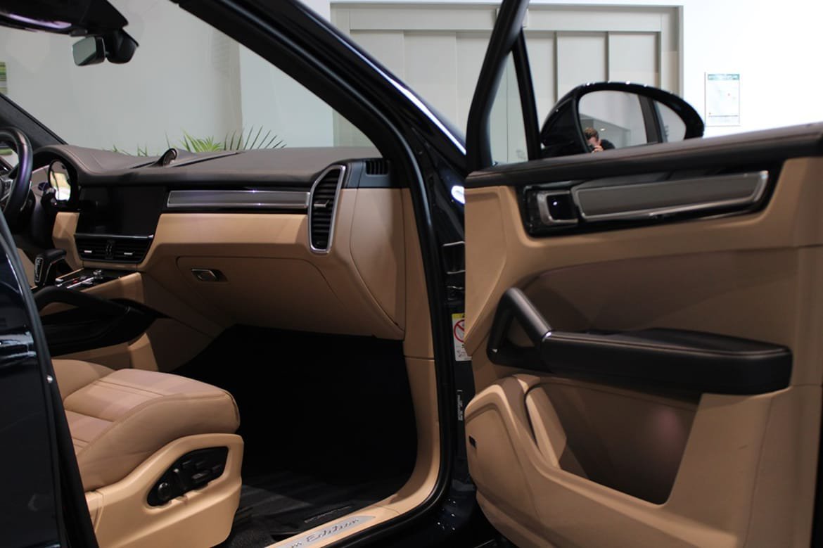 Vehicle Image 15