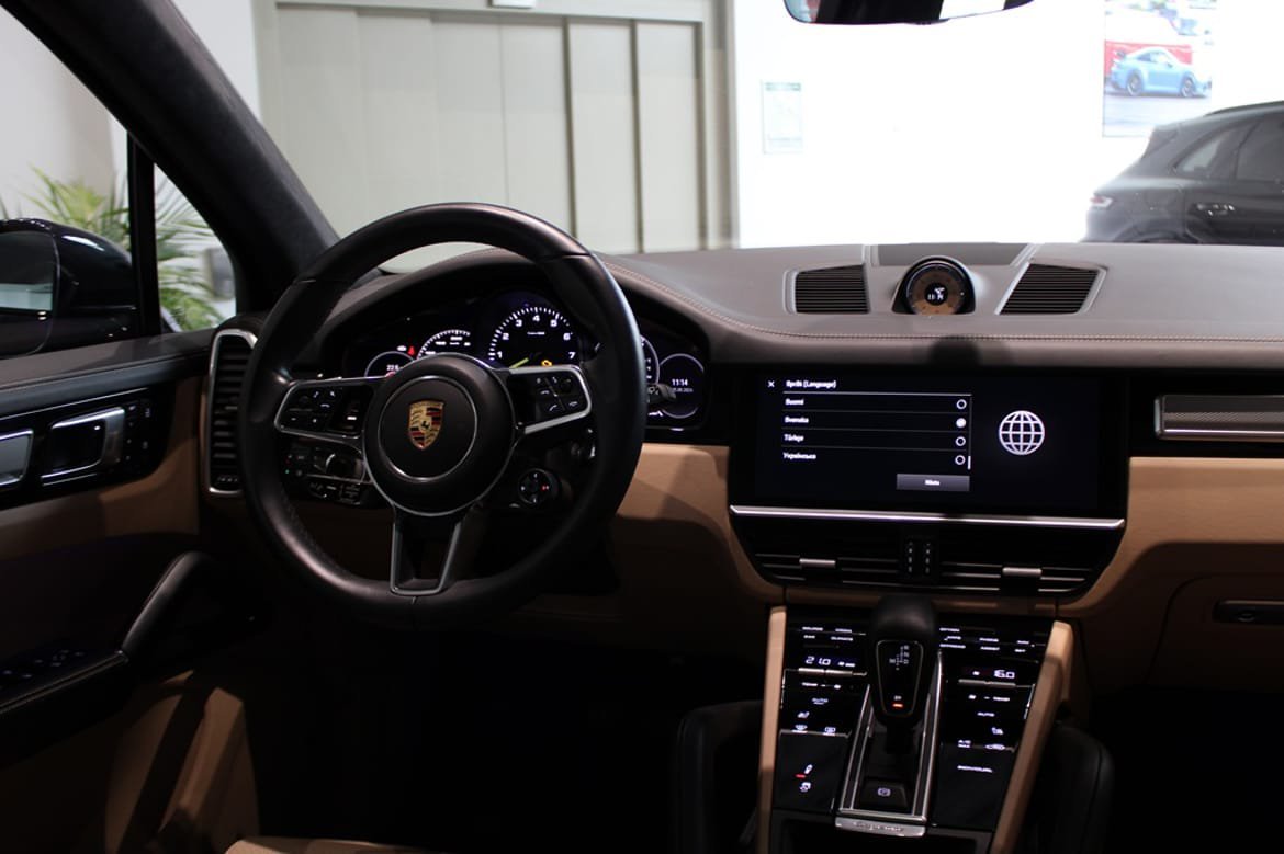 Vehicle Image 21
