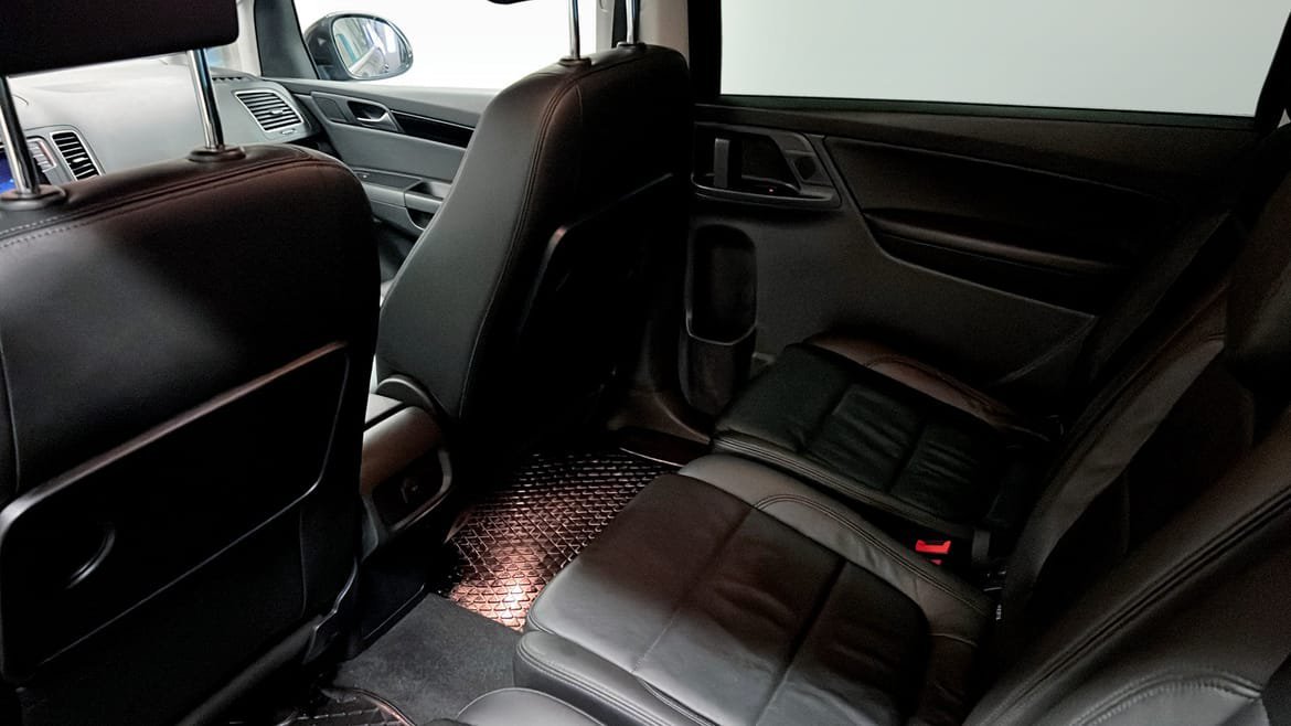 Vehicle Image 11