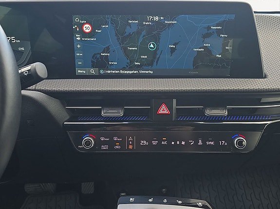 Vehicle Image 17