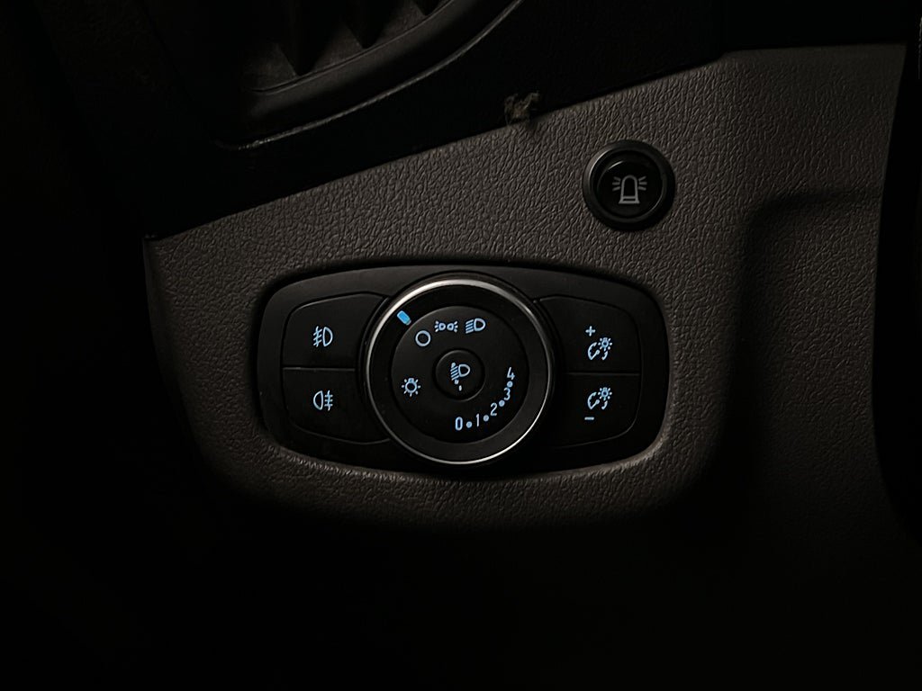 Vehicle Image 17