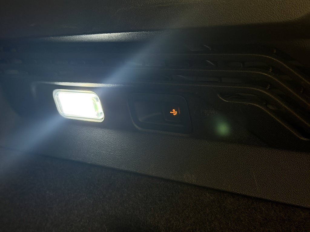 Vehicle Image 29