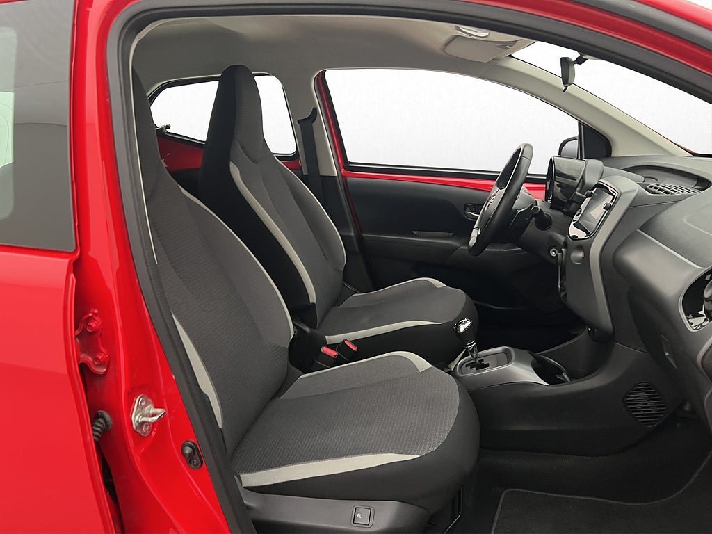 Vehicle Image 18