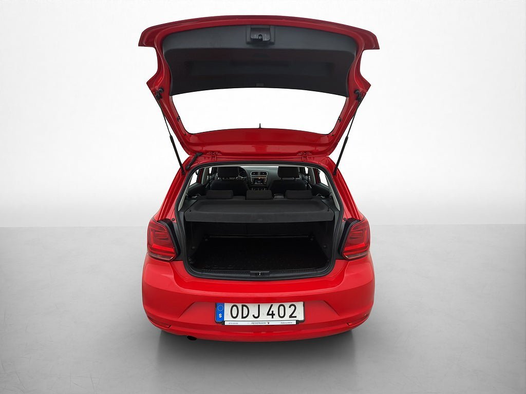Vehicle Image 21