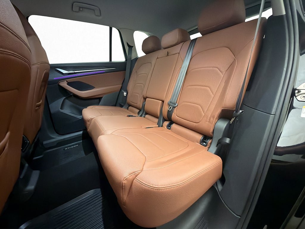 Vehicle Image 29
