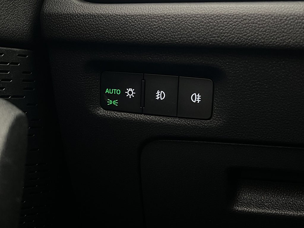 Vehicle Image 24