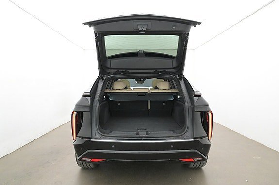 Vehicle Image 24