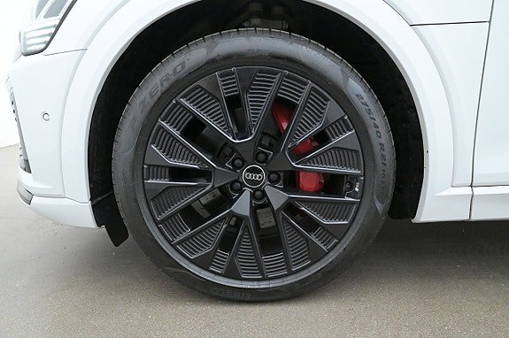 Vehicle Image 27