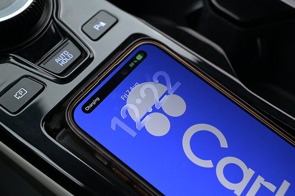 Vehicle Image 25
