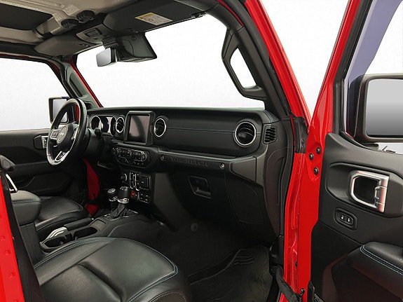 Vehicle Image 26