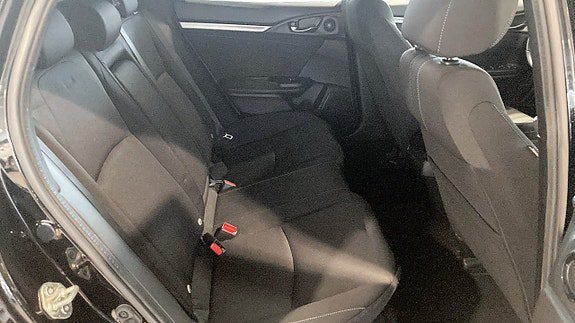 Vehicle Image 23