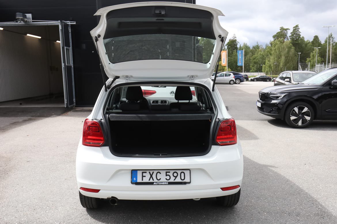 Vehicle Image 17