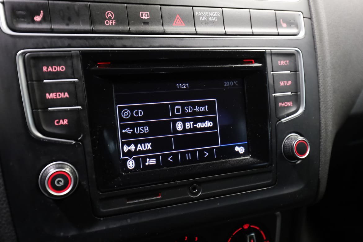 Vehicle Image 21