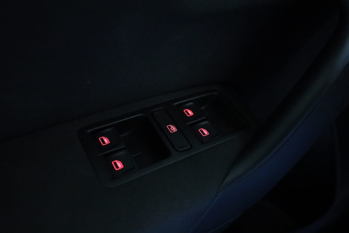 Vehicle Image 28