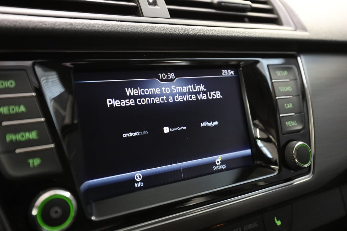 Vehicle Image 22