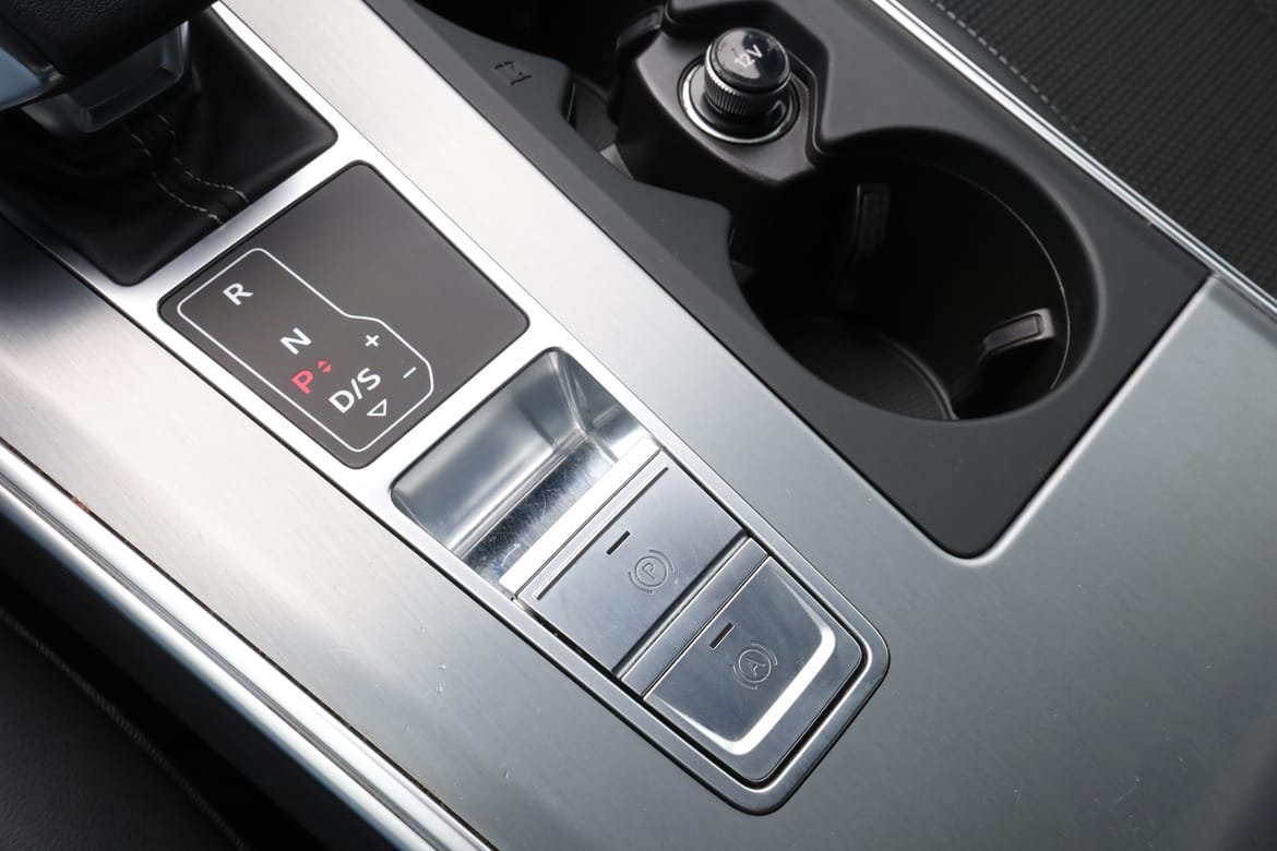 Vehicle Image 30