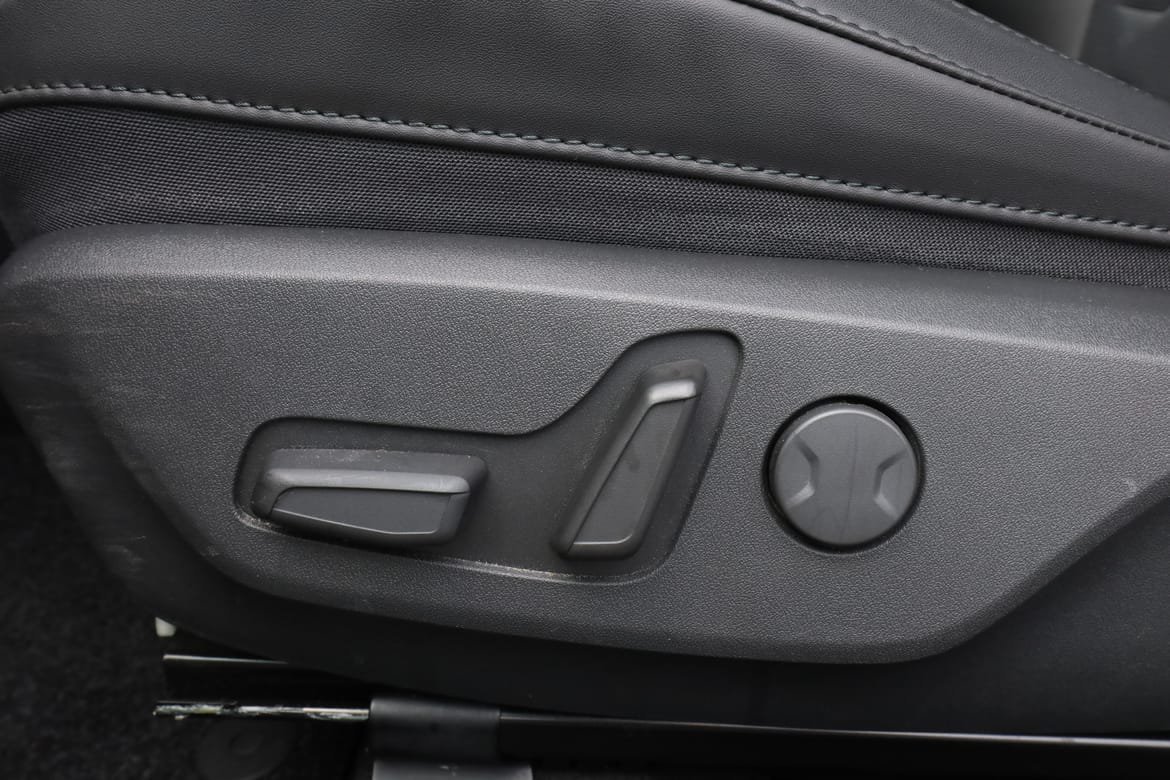 Vehicle Image 39