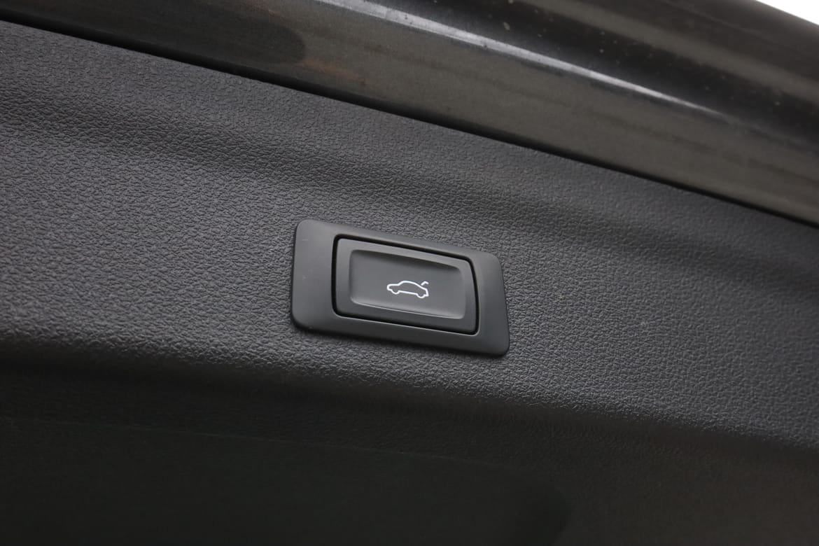 Vehicle Image 40